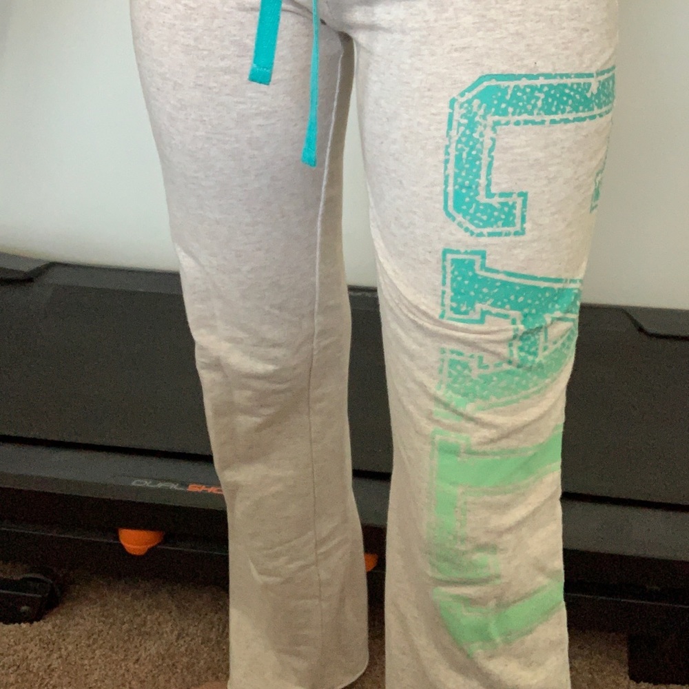 Rue 21 Gray CALI sweatpants